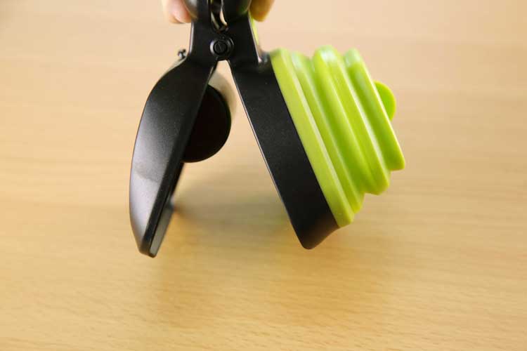 TrailScoop Fold Scooper – Folding Dog Poop Scooper — Set 13 / WhiteLXS — Everyday Essentials — pet travel Australia